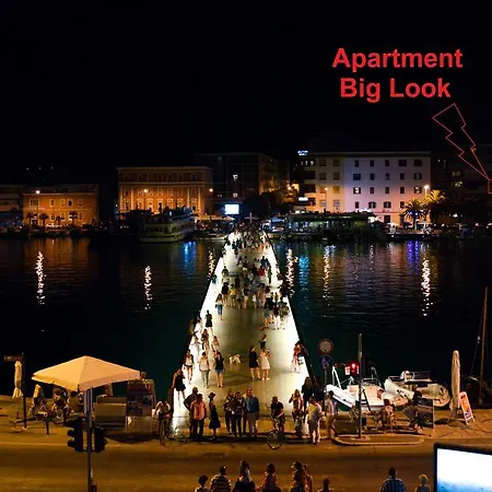 Big Look *