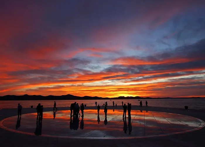 Big Look Apartment *